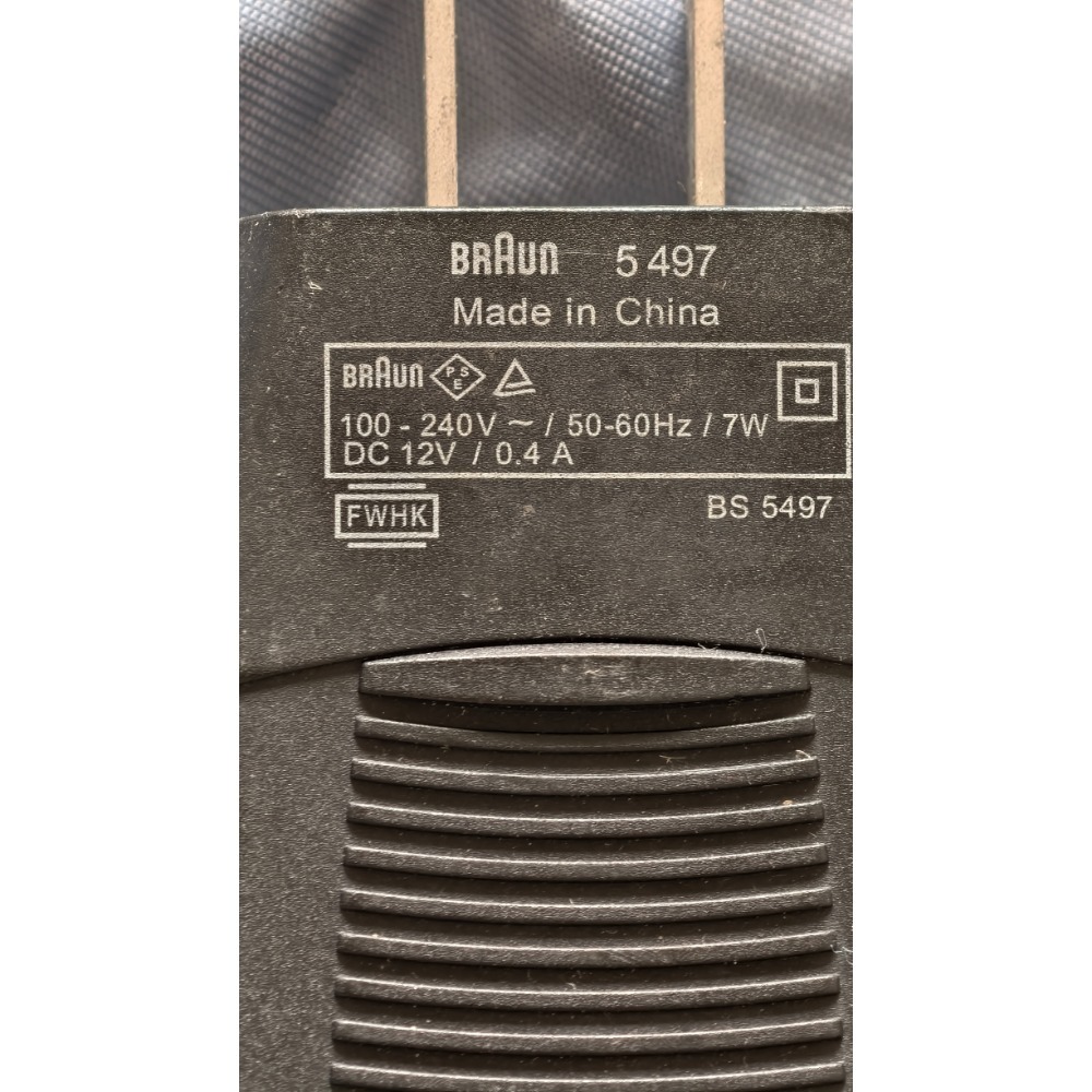 二手 BRAUN 百靈 電動刮鬍刀 5497 原廠充電器 12V/0.4A 7W  3/5/7/9 大部分系列適用-細節圖3
