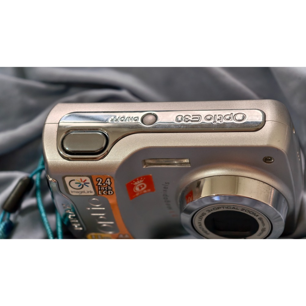 Pentax Optio E30 復古隨身數位相機（外觀良好/螢幕鏡頭正常/部分按鍵失效）-細節圖6