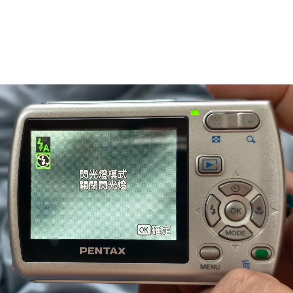 Pentax Optio E30 復古隨身數位相機（外觀良好/螢幕鏡頭正常/部分按鍵失效）-細節圖9