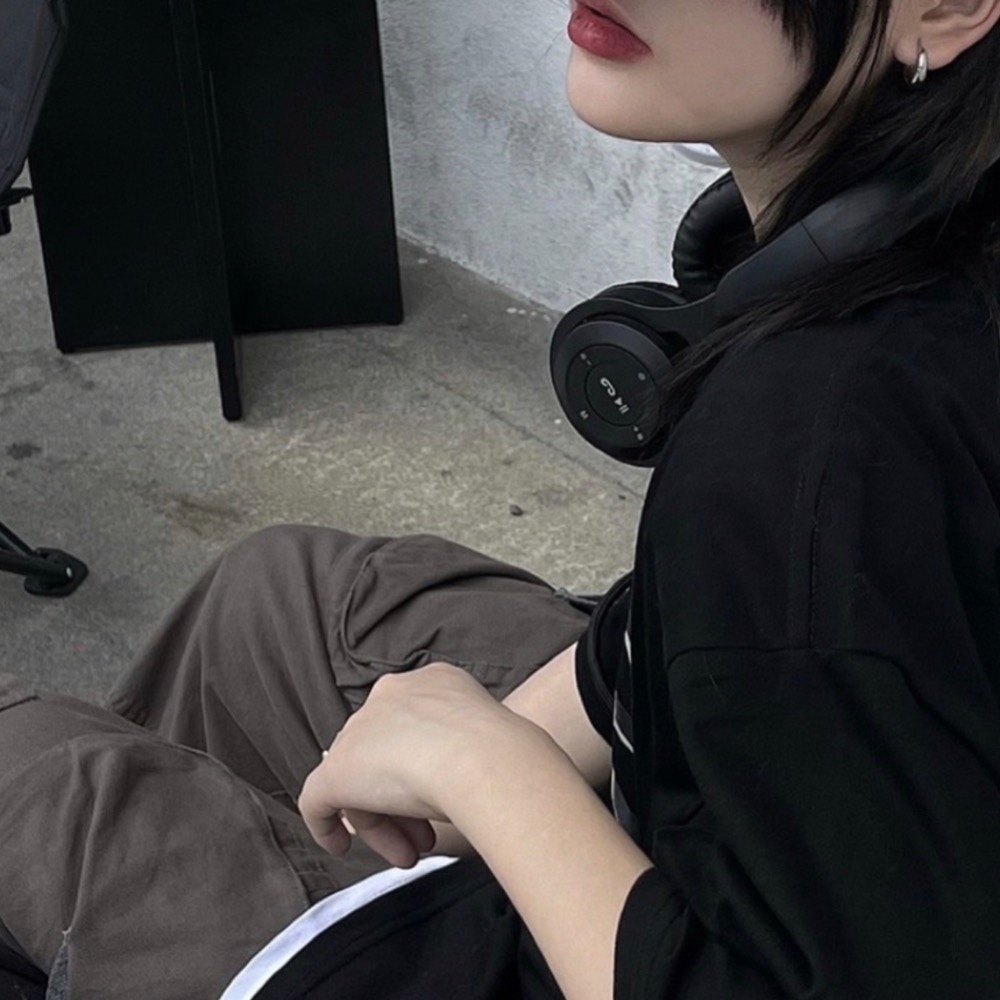 𝑵𝑰𝑵𝑰 ♡ 🇰🇷韓系耳罩式藍牙耳機 #415527 穿搭必備 折疊頭戴式耳機 全罩式藍芽耳機Y2K-細節圖4