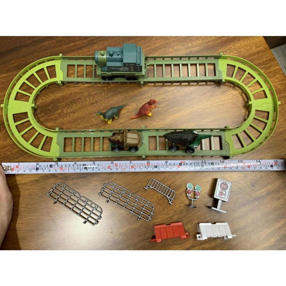 【玩具兄妹】現貨! 恐龍貨櫃車禮盒版(附軌道/迴力車/火車/公仔) 恐龍軌道玩具 恐龍火車 恐龍貨櫃車大禮盒-細節圖3