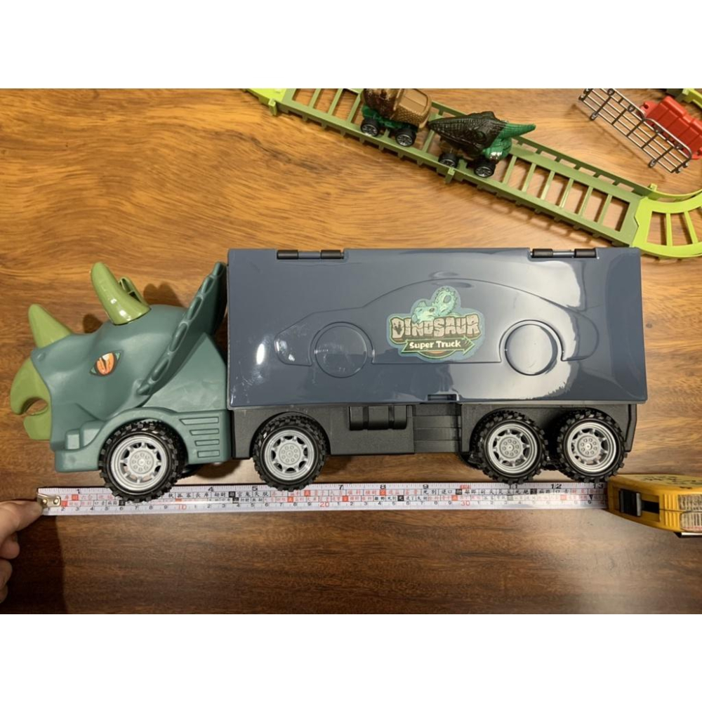 【玩具兄妹】現貨! 恐龍貨櫃車禮盒版(附軌道/迴力車/火車/公仔) 恐龍軌道玩具 恐龍火車 恐龍貨櫃車大禮盒-細節圖4