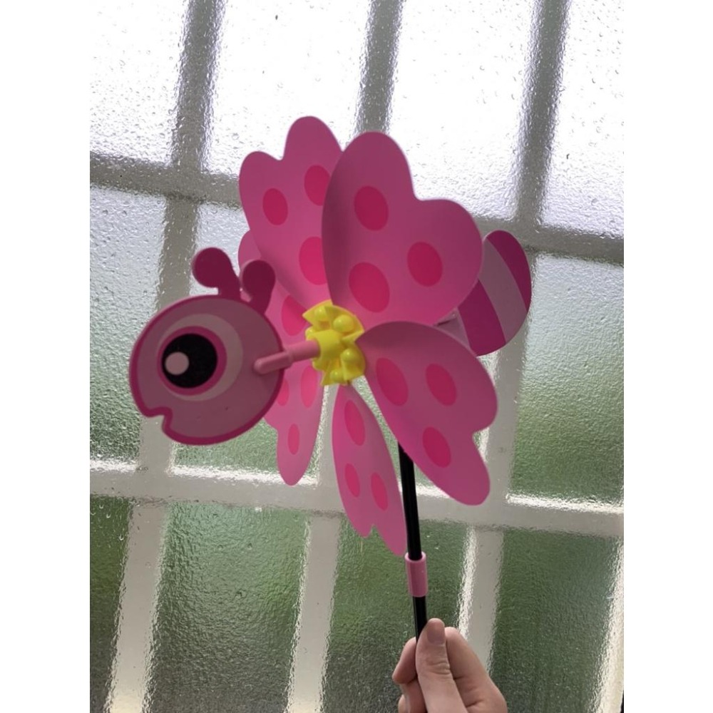 【玩具兄妹】現貨! 昆蟲風車玩具 蜜蜂/瓢蟲/蝴蝶/蜻蜓 動物風車 造景風車 戶外玩具 風車 庭園造景風車 造型風車-細節圖4