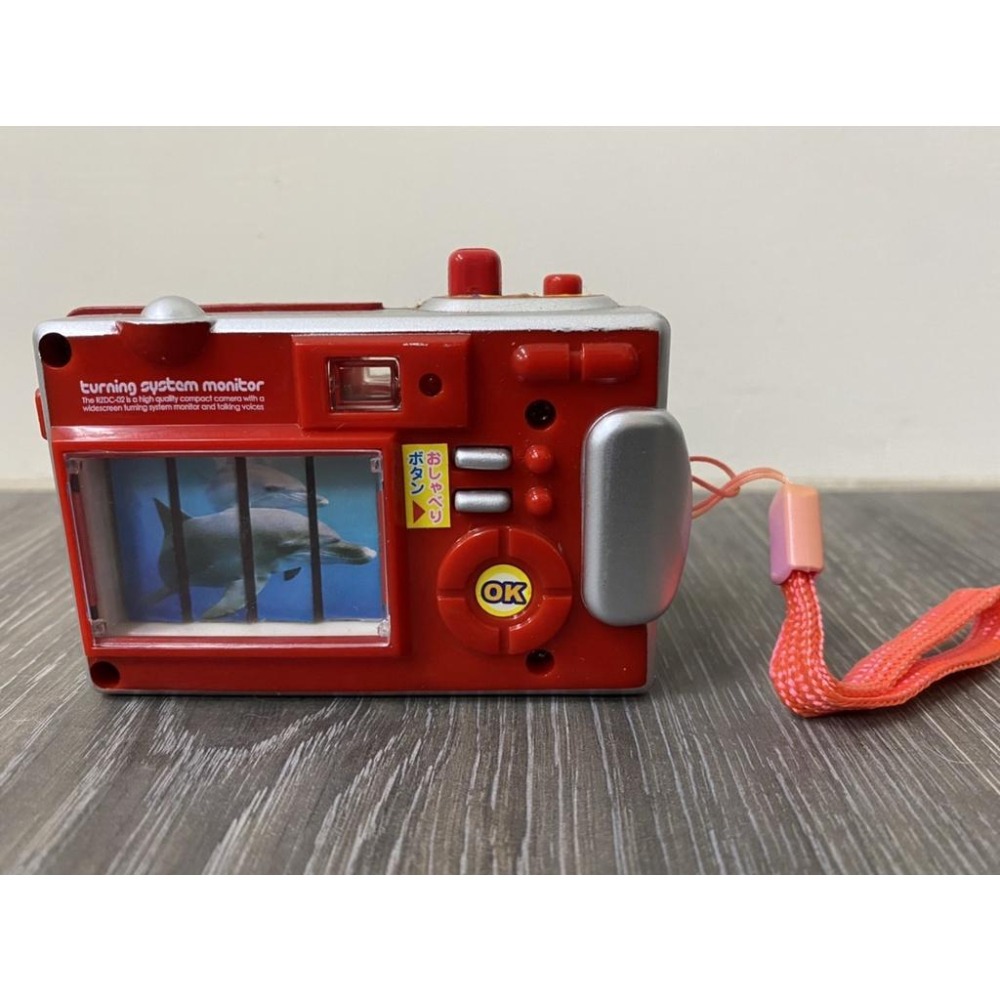 【玩具兄妹】現貨! 電動數位相機(日文音效/附電池) 按鍵有快門聲 模擬閃光燈 可切換螢幕 相機玩具 懷舊玩具 日版-細節圖3