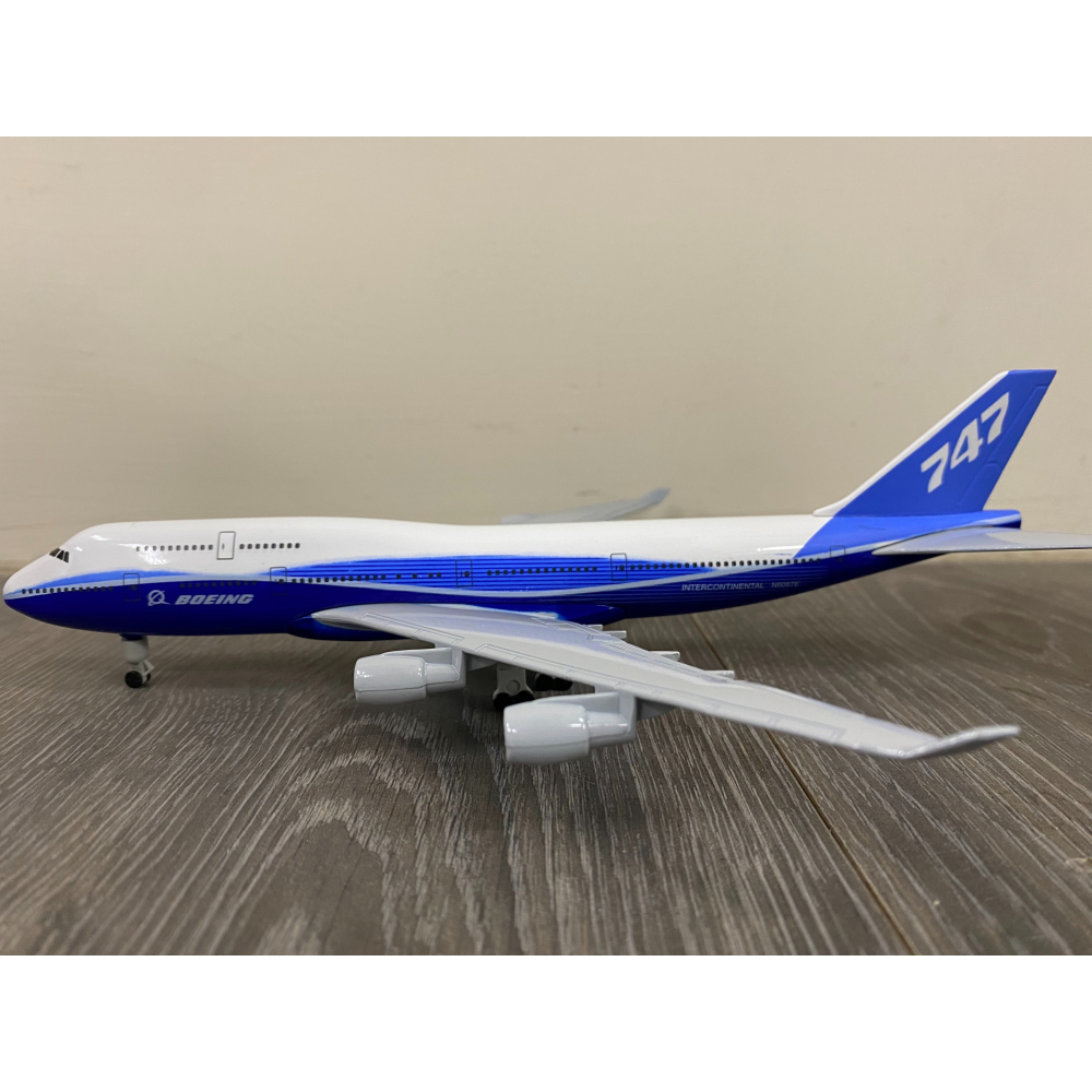 【玩具兄妹】現貨! 1:400 波音747-400(盒裝) 20公分 金屬飛機模型 含起落架 展示架-細節圖2