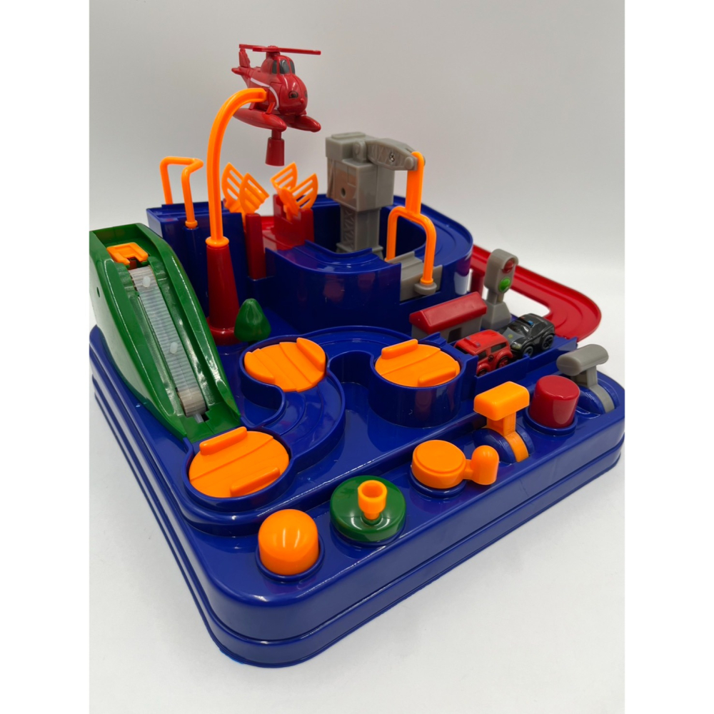 【玩具兄妹】現貨! 汽車闖關大冒險(無須電池) 隨機附2台車 益智玩具 親子桌遊 9個機關-細節圖2