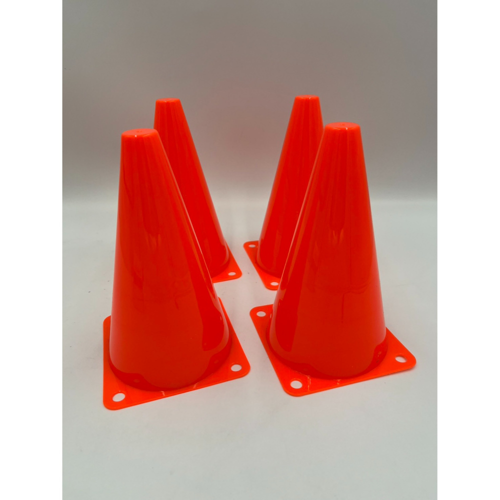 【玩具兄妹】現貨! 18公分三角錐(四入組) 訓練角錐 角錐盤 角椎 路障 障礙錐 橘色三角錐-細節圖5