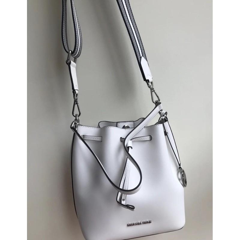 Michael kors 水桶包 黑和白-細節圖4