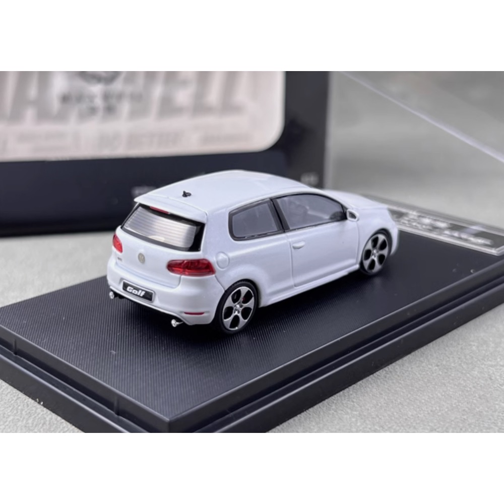 Maxwell 1:64 White VW Golf GTI MK6-細節圖3