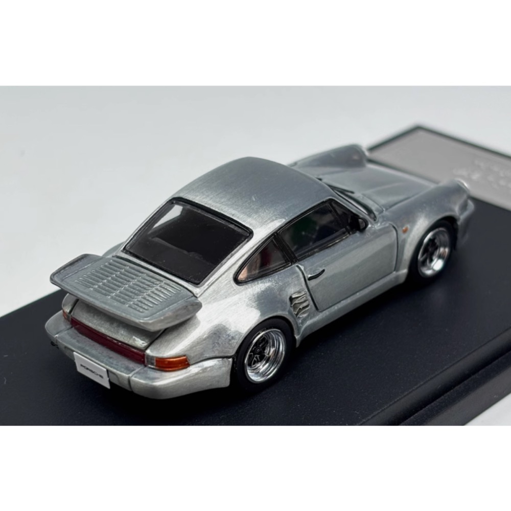 Master 1:64 Alloy Diecast Car Model Porsche 911 930 Blackbir-細節圖2