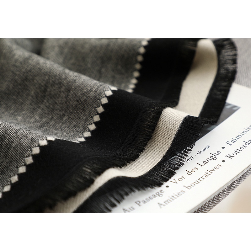 [台灣現貨] 披肩 圍巾 保暖 圍脖 保暖 高質感 同款 黑 STYLE 幾何 日韓 秋冬男女推薦禮物 W 200*70-細節圖4