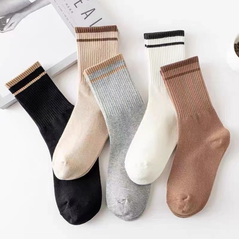 [台灣現貨]襪子 條紋 中筒襪 女 純色 素色 黑白卡其 女 22-25號 KSelect 聖誕 交換禮物 保暖-細節圖6