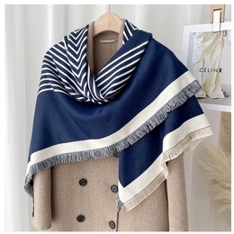 [台灣現貨]圍巾 披肩 斗篷 圍脖 保暖 外搭 外套 條紋 科技羊毛 聖誕交換禮物 推薦 披風 KSelect 女-細節圖6