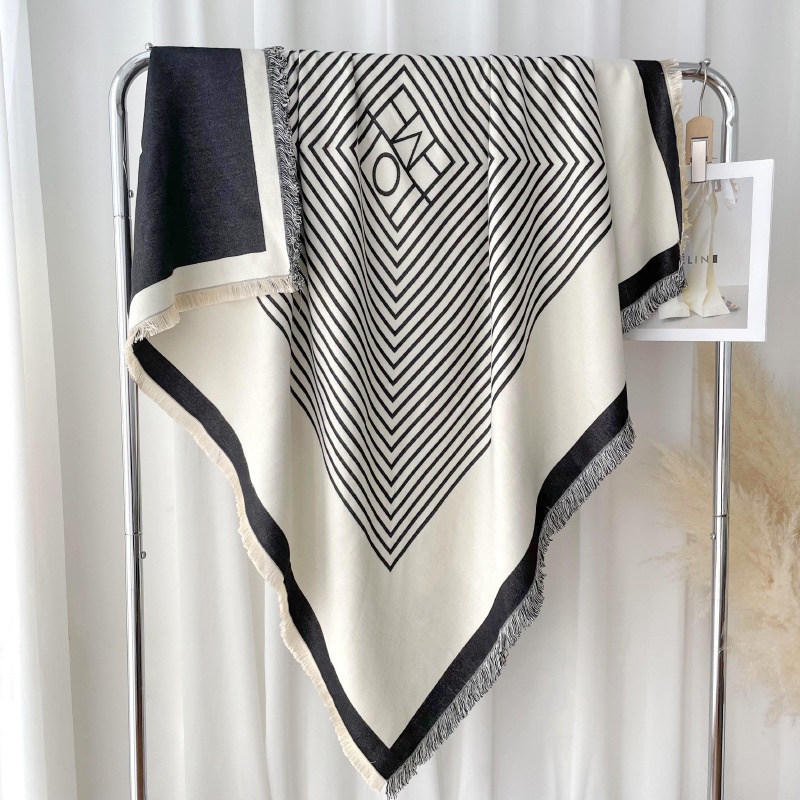 [台灣現貨]圍巾 披肩 斗篷 圍脖 保暖 外搭 外套 條紋 科技羊毛 聖誕交換禮物 推薦 披風 KSelect 女-細節圖9