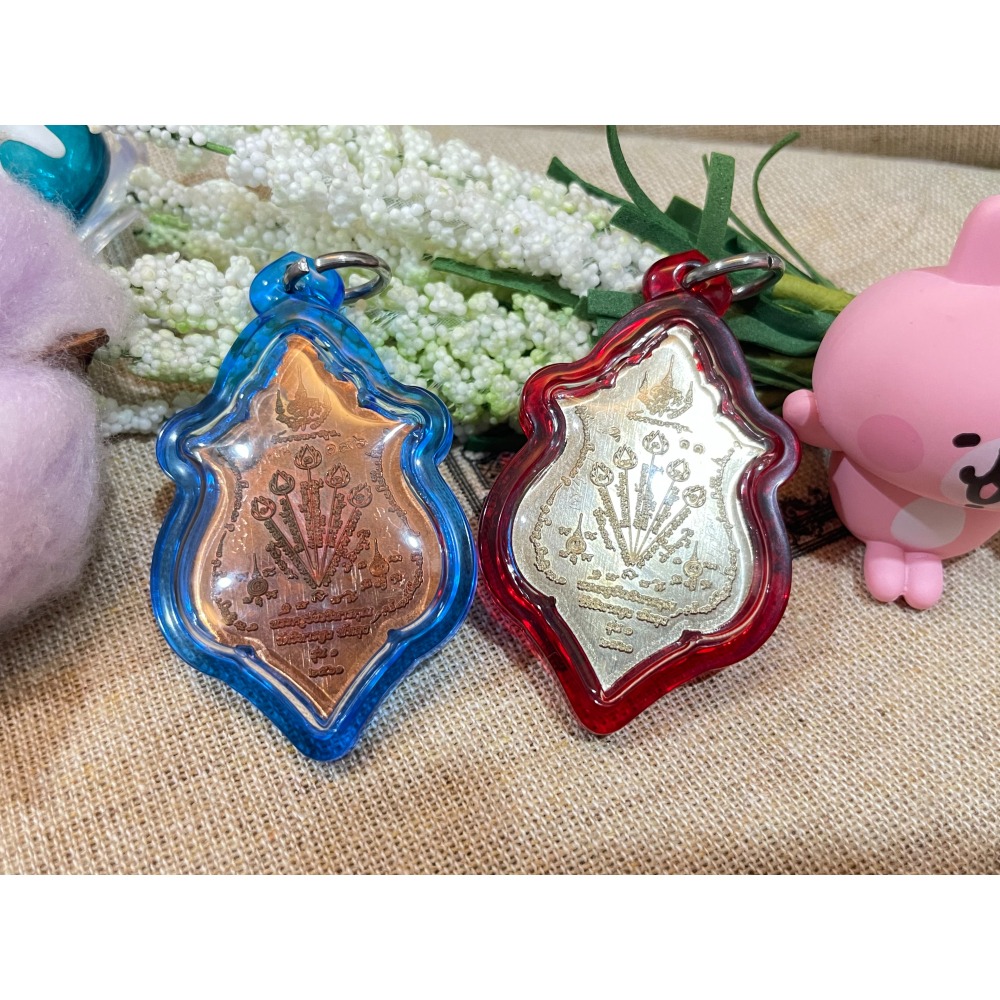 泰國佛牌，帕阿贊烏泰，2561，帕瑪哈蠟機缽（好運蓮花）-細節圖2