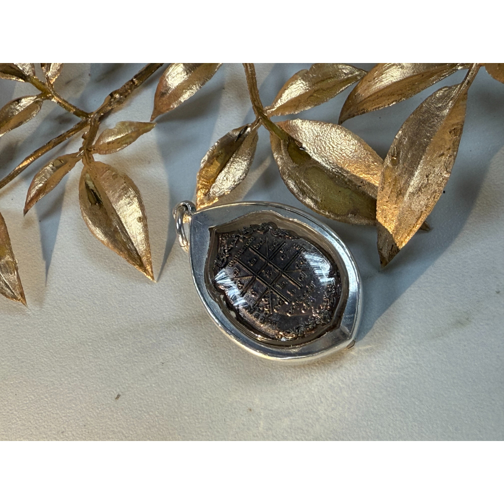 泰國佛牌，阿贊Ong，2568，水龍吞天下（納瓦銀殼）-細節圖3