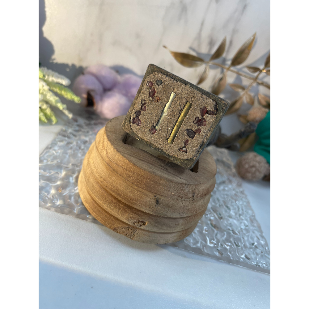 泰國佛牌，2563，四手帕納萊供奉尊-細節圖3