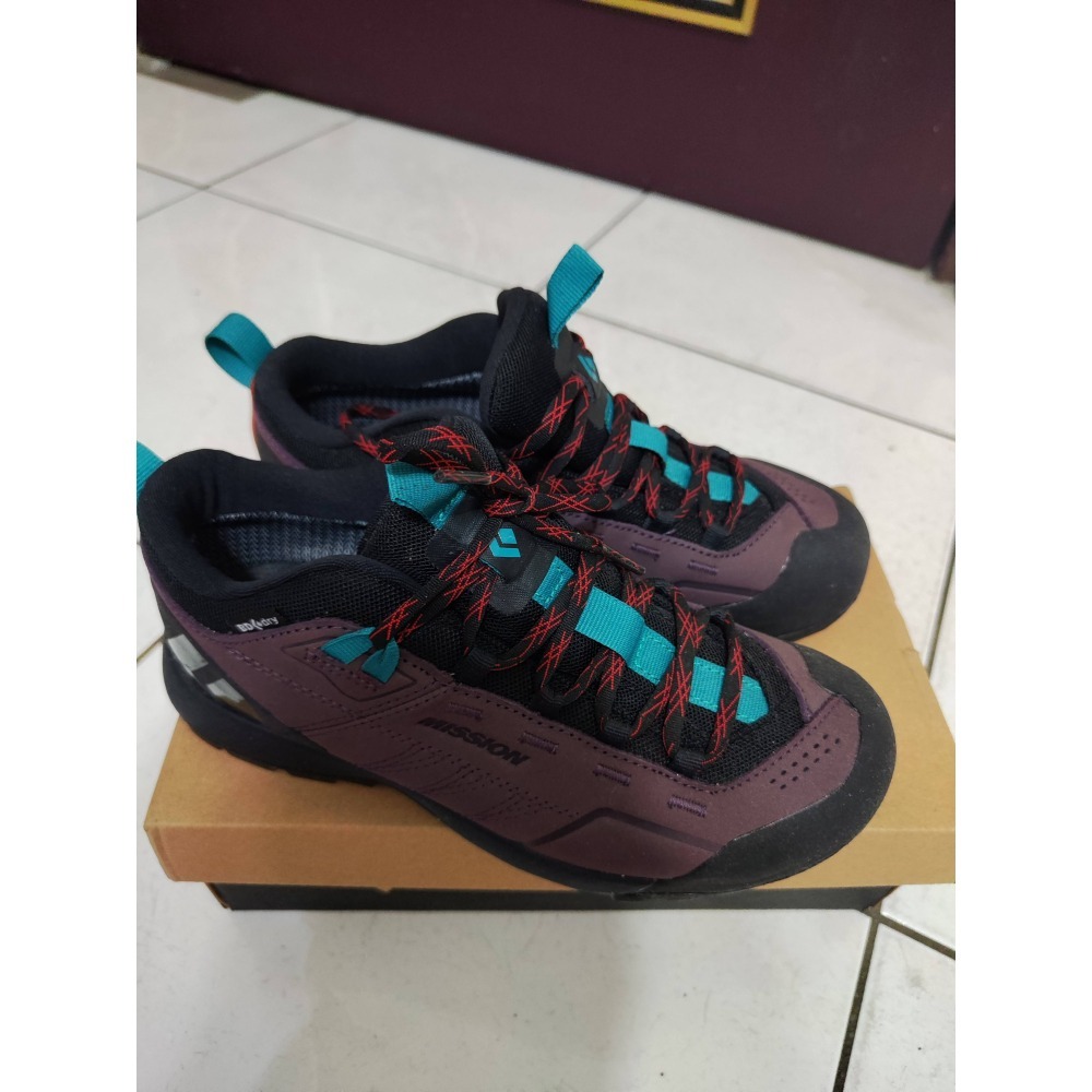 【Black Diamond】Mission Leather Low WP 健行鞋 女款 US8 桑紫/黑-細節圖5