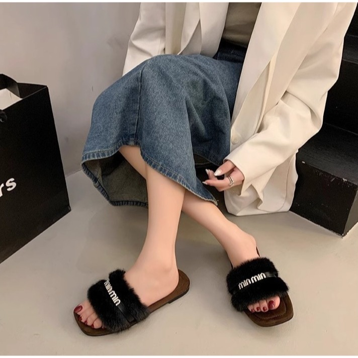 高級感水鑽毛毛拖鞋 毛毛拖 毛毛鞋 毛絨拖鞋 毛茸茸拖鞋 冬季拖鞋 室內拖鞋 平底拖鞋 居家拖鞋 外穿拖鞋 A88-1-細節圖6