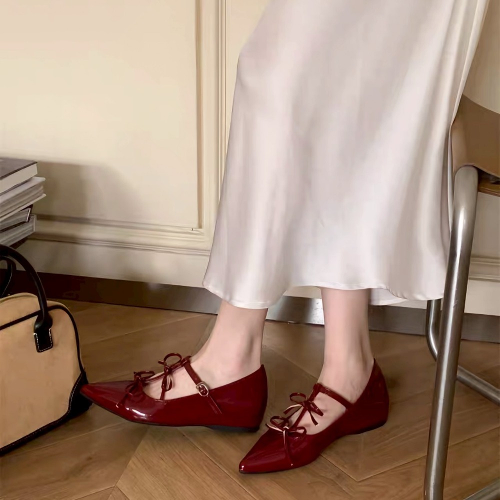 尖頭瑪麗珍鞋 女 平底鞋 綁帶設計 法式優雅 漆皮光澤 約會穿搭 通勤日常 小心機復古鞋 顯腿長 蝴蝶結軟底鞋 5938-細節圖8