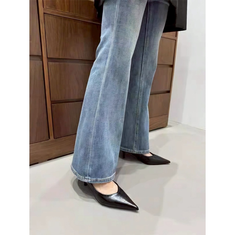 尖頭高跟鞋 女鞋 通勤小跟鞋 OL氣質鞋 百搭黑白 咖啡色跟鞋 穩跟上班鞋 正裝尖頭鞋 韓系通勤鞋 女生約會鞋G3228-細節圖2