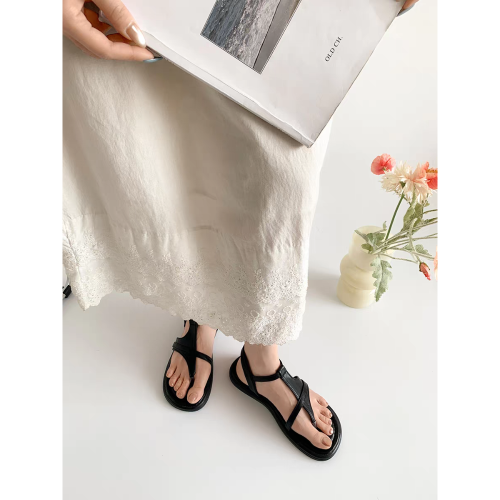 現貨百搭夾腳涼鞋 女神款氣質平底鞋 不痛好走夾腳 夏季必備穿搭推薦 韓系簡約防滑涼鞋 G9222-細節圖4