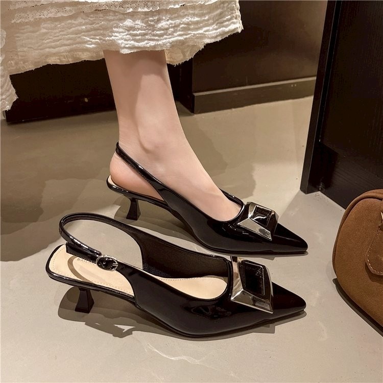 尖頭涼鞋 金屬扣涼鞋 小貓跟 女生低跟鞋 百搭跟鞋 正式感女鞋 光澤涼鞋 韓系鞋款 通勤鞋 女士高跟鞋 優雅鞋款A010-細節圖3