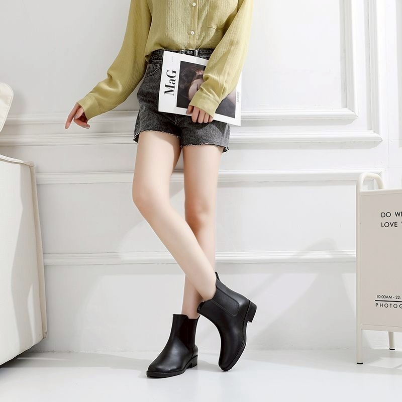 短筒雨靴 女 防水馬丁靴 黑色防滑防雨靴 整雙防水 軟底耐走 雨天鞋套 女生短靴 防潑水 女生水靴 好穿好走 Q2088-細節圖4