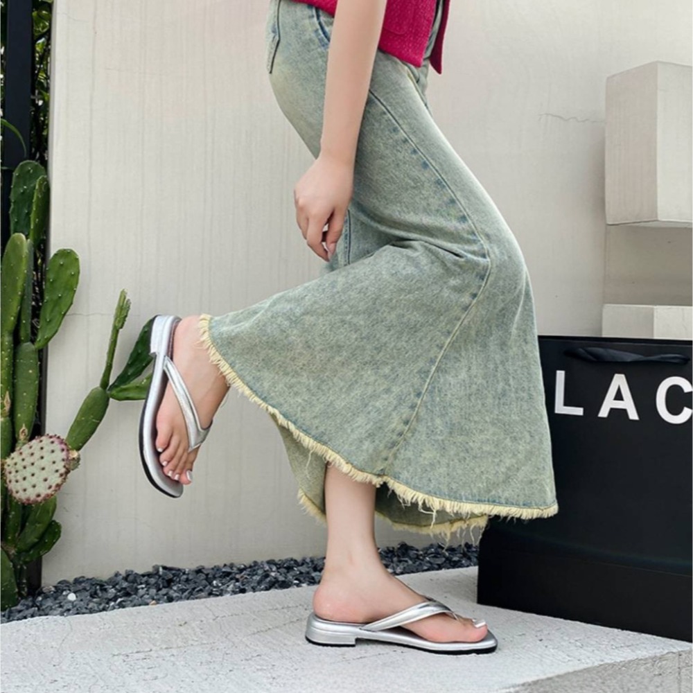 全防水♥️輕量夾腳拖鞋 夾腳拖 人字拖 涼拖鞋 海灘沙灘拖鞋 防水止滑拖鞋 外出拖鞋 人字拖鞋 涼拖鞋 防水鞋 QQ31-細節圖3