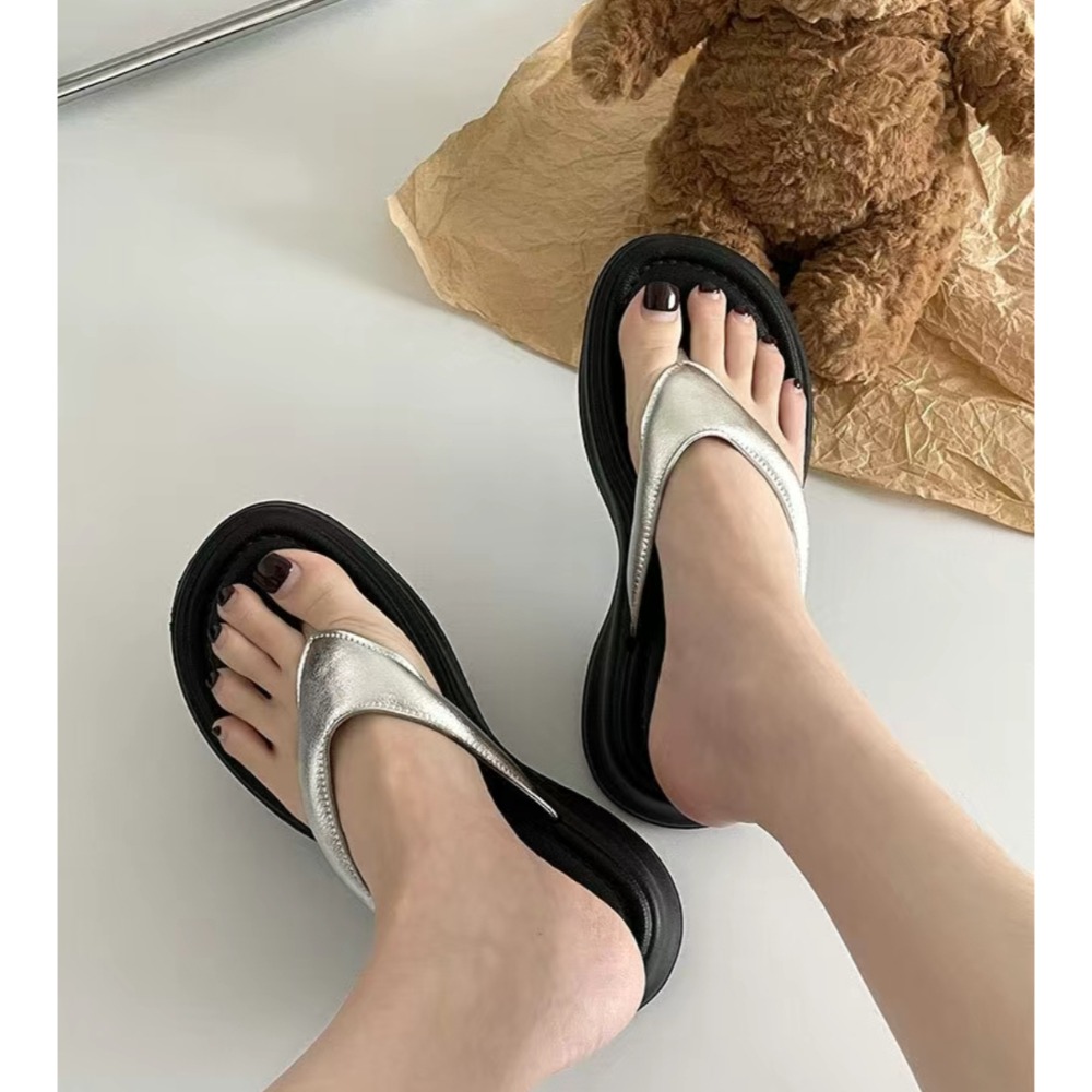 防水拖鞋 一體成型拖鞋 女拖鞋 厚底拖鞋 夾腳拖鞋 涼拖鞋 黑色拖鞋 銀色拖鞋 百搭拖鞋 止滑拖鞋 雨天拖鞋 QQ26-細節圖5