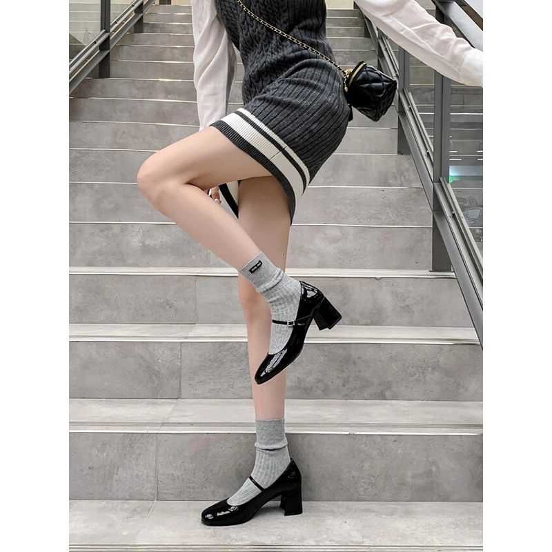 瑪麗珍粗跟鞋 復古方頭設計 穩定中跟高度 顯瘦修飾腿型 舒適好走不咬腳 約會上班百搭氣質鞋款 D77-細節圖6