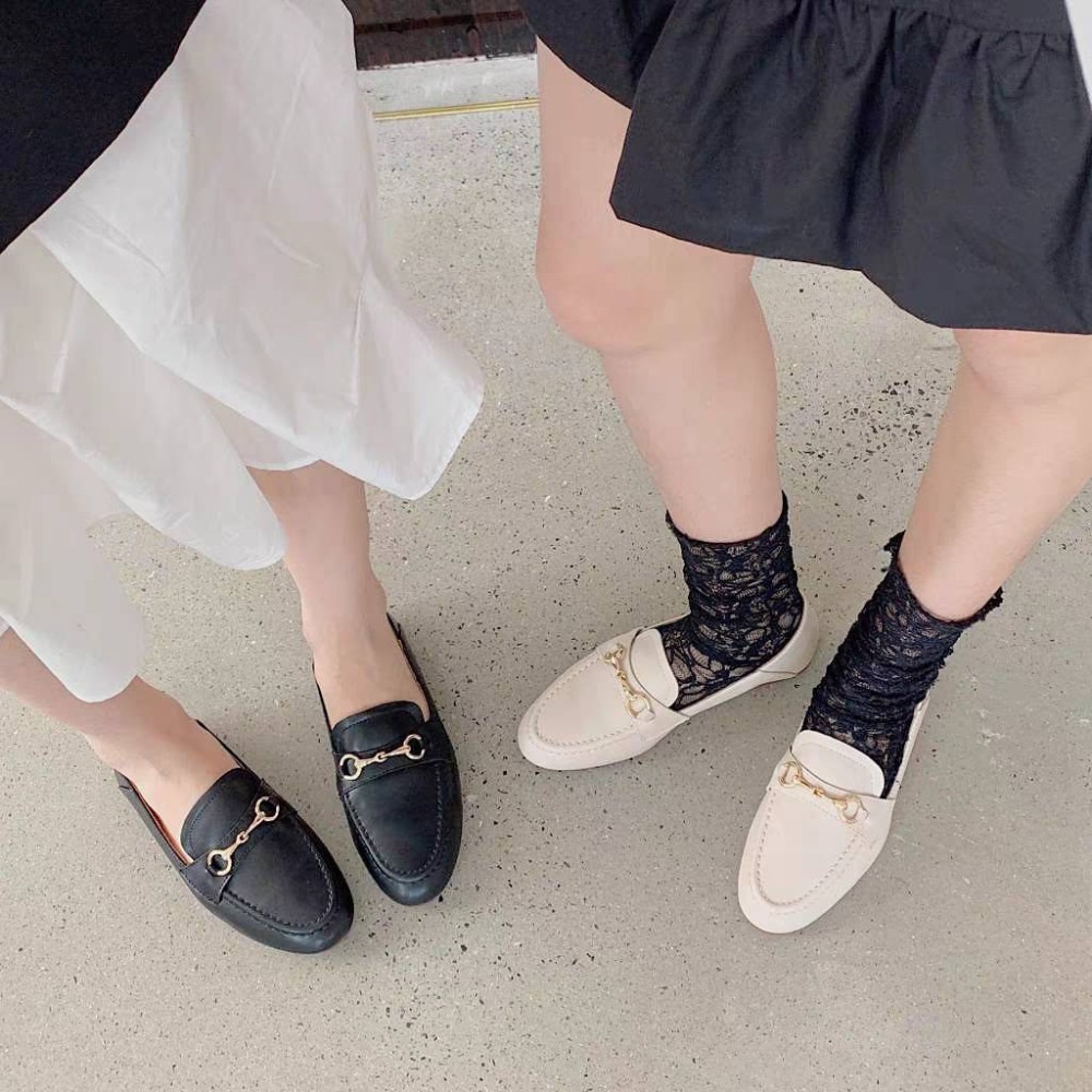 大尺43 碼樂福鞋 金屬飾扣百搭質感 商務休閒兩用 柔軟鞋墊舒適好走 穩固防滑鞋底 修飾腳型 日常通勤必備 G1206-細節圖3