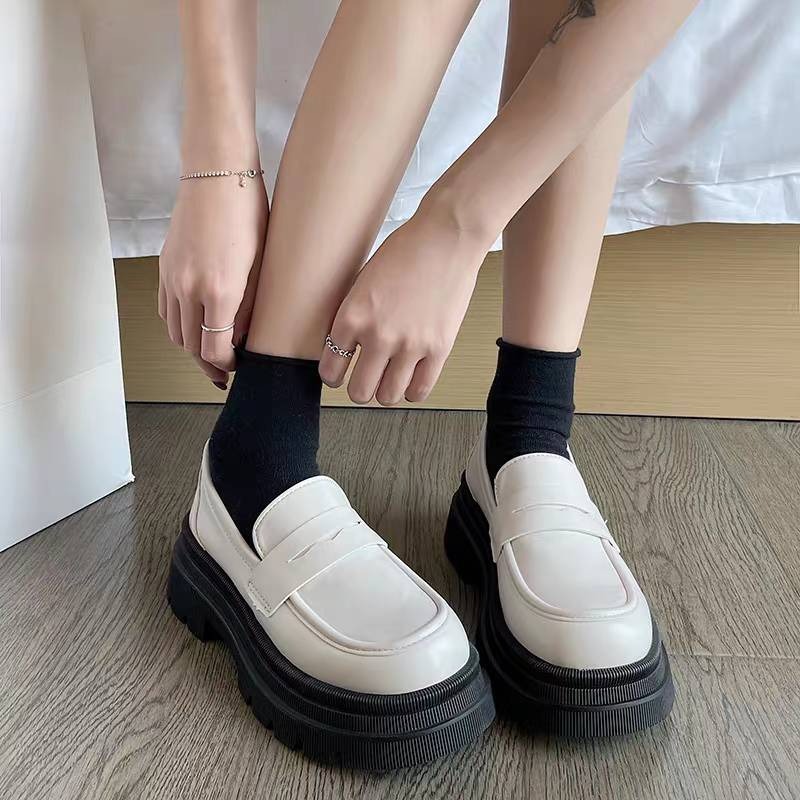厚底樂福鞋 女款英倫風增高皮鞋 黑白百搭通勤鞋 防滑鋸齒大底 修飾腿型不累腳 日常上班學生穿搭必備 熱門推薦款AC567-細節圖8