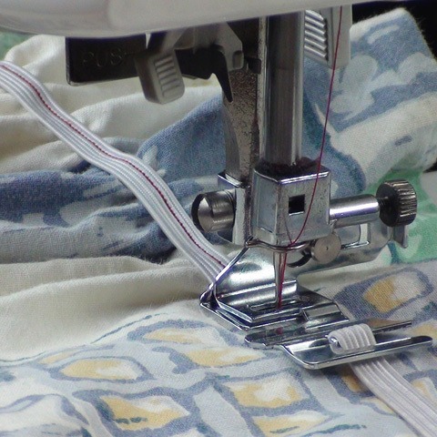 【松芝拼布坊】送布導引器、壓布腳固定器 適用於緞帶車縫-細節圖2
