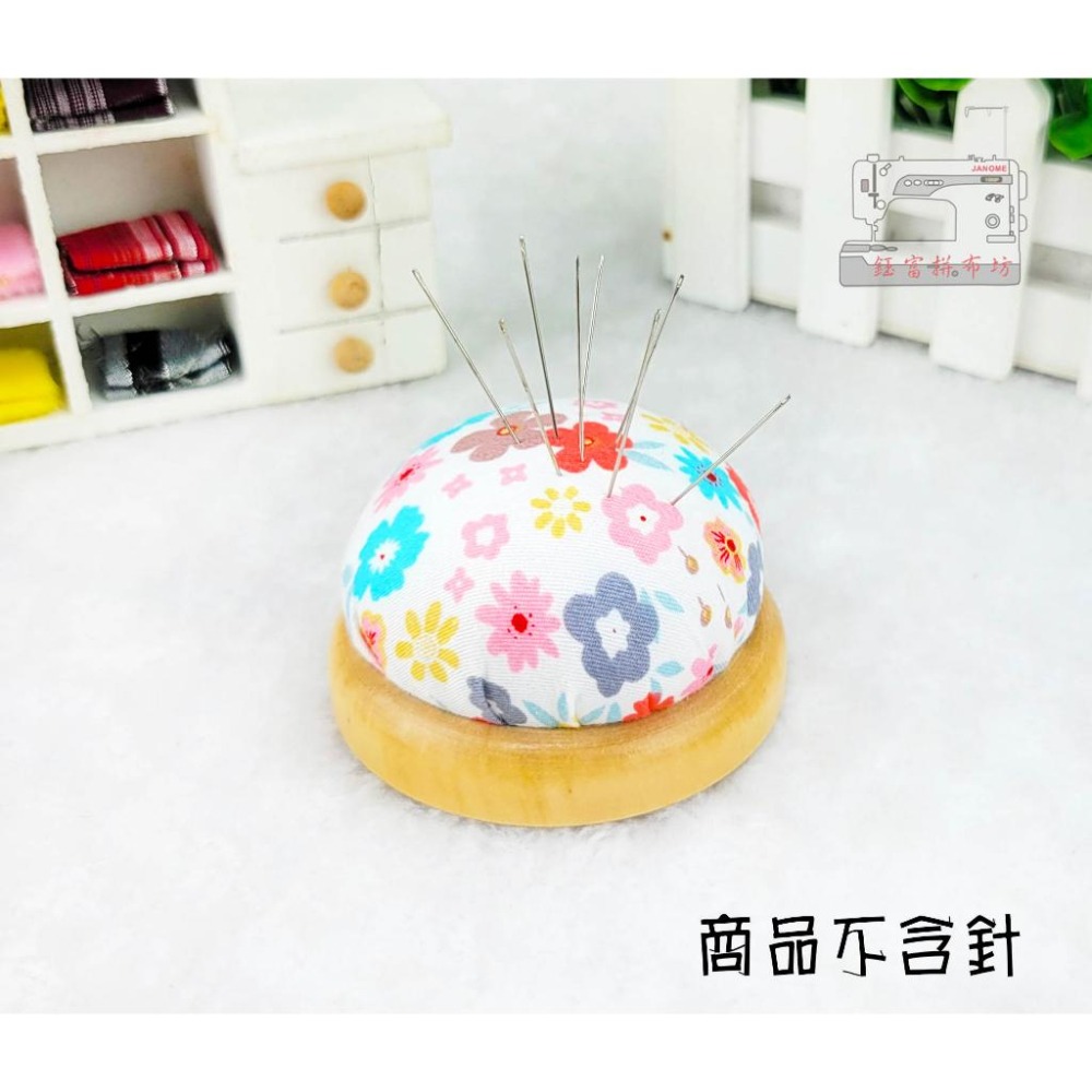 木質底座 針插 針包 針線包 裁縫工具 針插 十字繡工具 十字繡 針插 針墊 7cm 隨機出貨-細節圖3