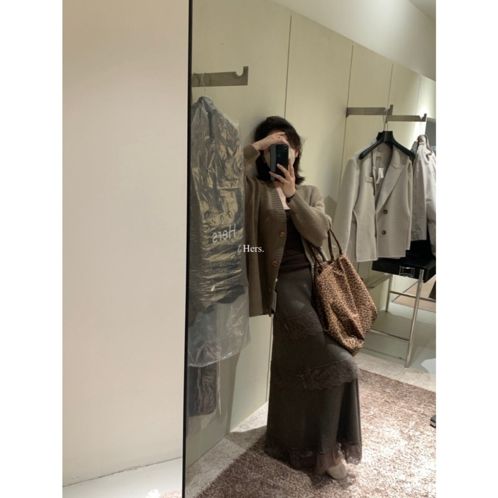 【유나】平價區TW00011002-重工睫毛蕾絲針織長裙-細節圖4