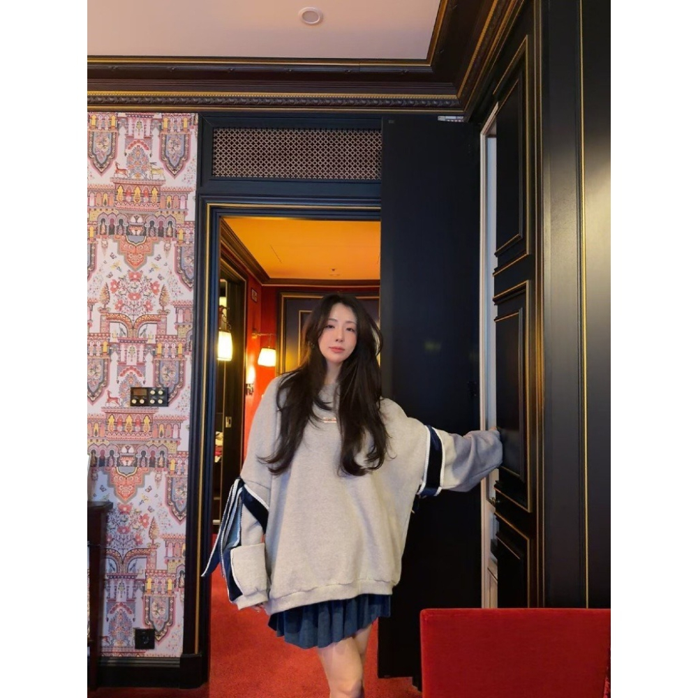 【유나】正韓連線KQ01300106-🇰🇷太妍家設計款蝴蝶綁帶大學T-細節圖4