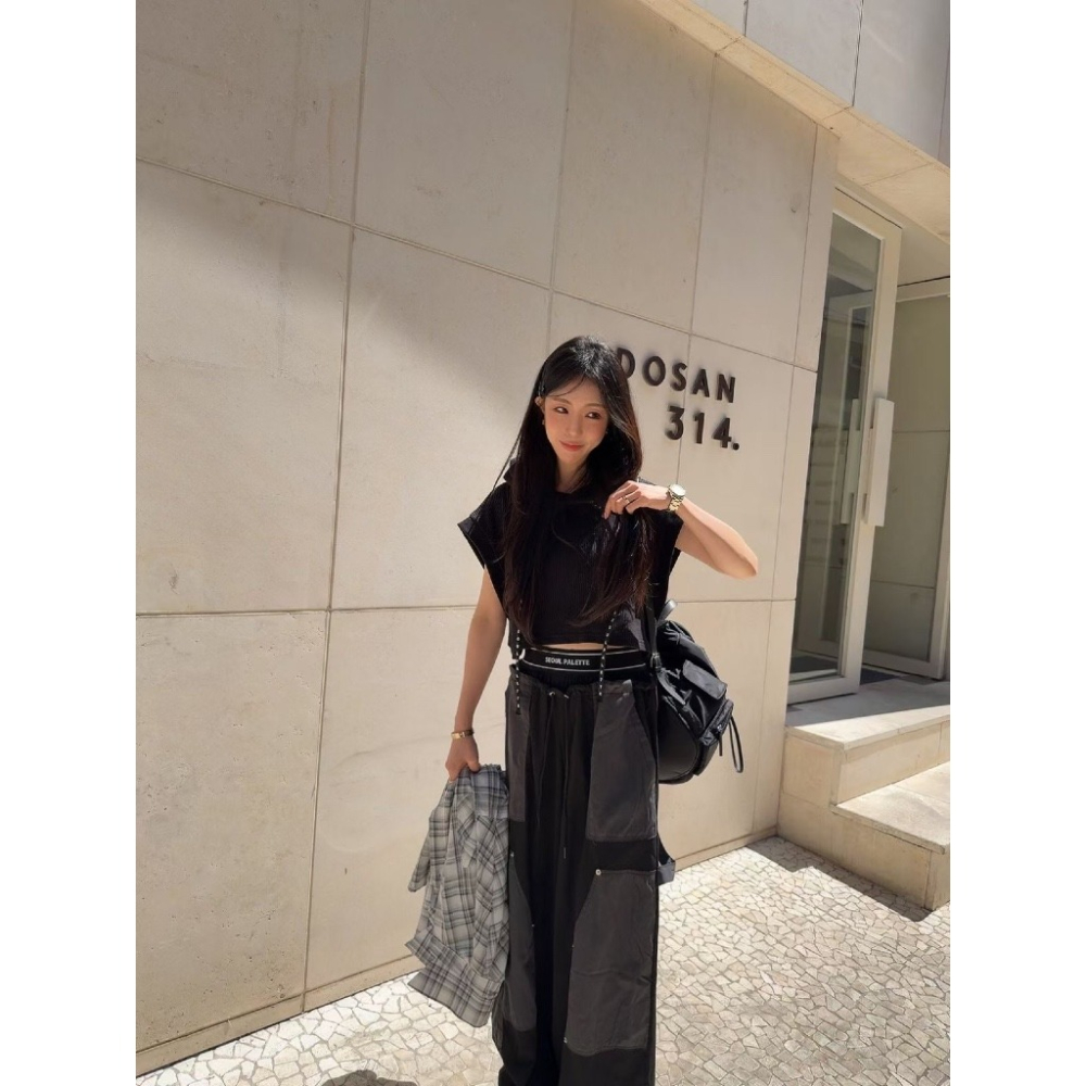 【유나】正韓連線🇰🇷KQ01300505-正韓🇰🇷太妍어니家連帽俏麗短版上衣-細節圖8