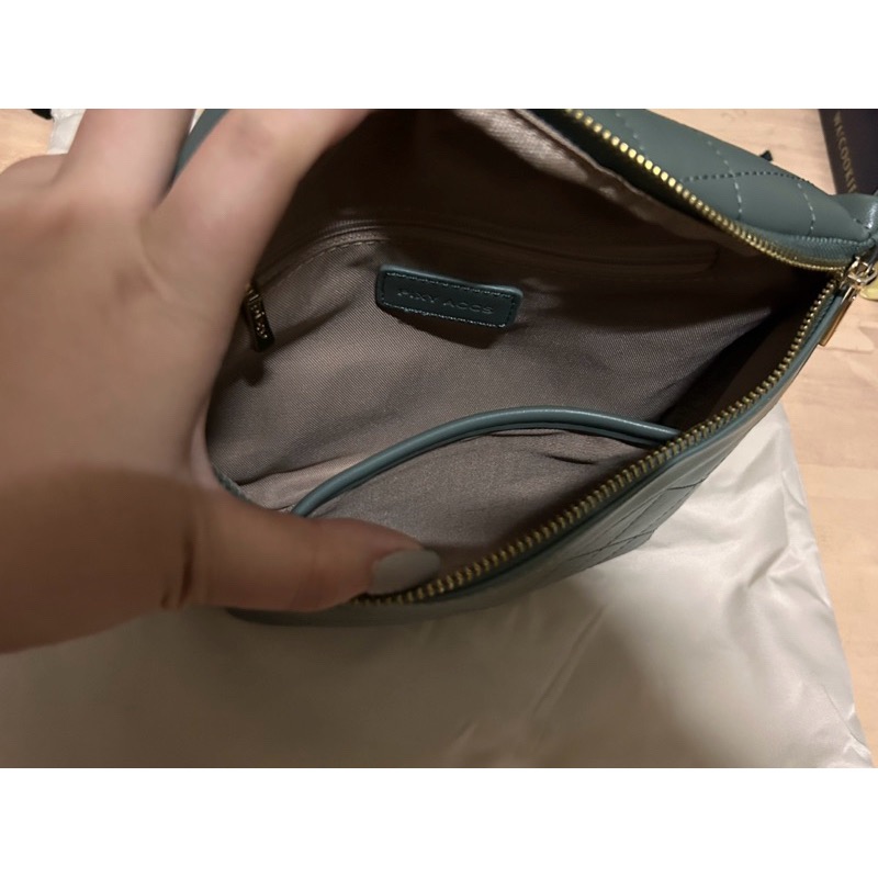 PIXY ACCS 心動頻率大斜挎包胸包（9成新）-細節圖3