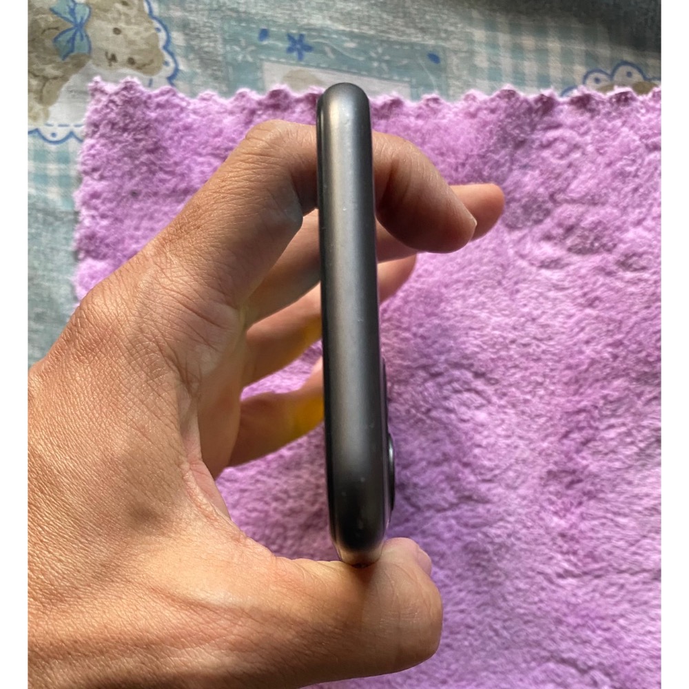 IPhone 11 黑色 64g（二手）-細節圖6