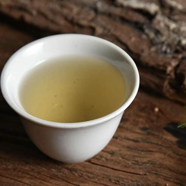 【三徑就荒】蜜白茶＋高山金萱禮盒組(超商取貨限購2盒)-細節圖3