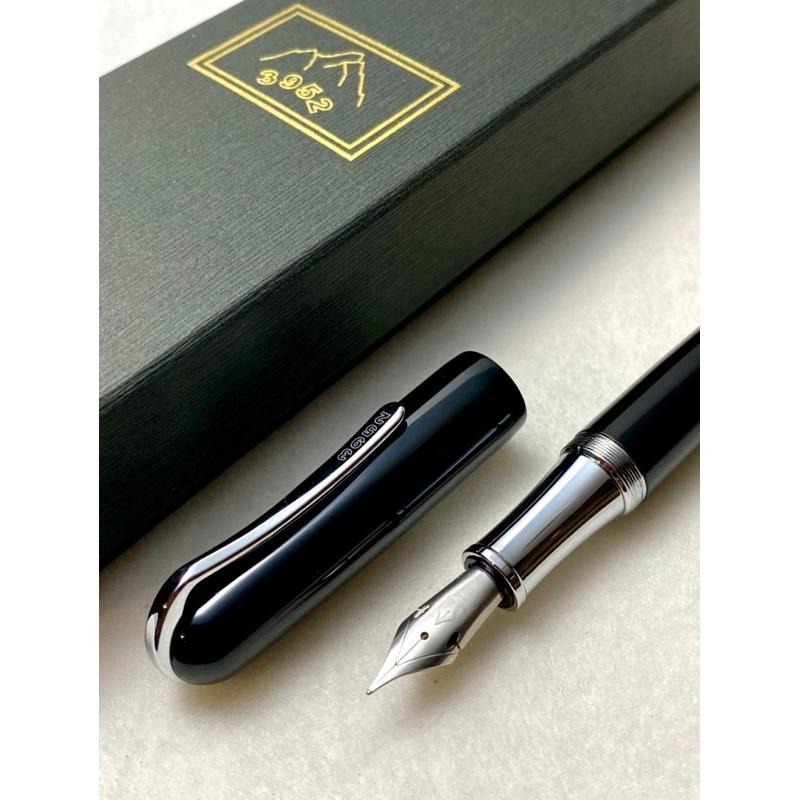 3952老山羊-BON1 曜石黑 亮面鋼琴烤漆 彈性鋼尖鋼筆-細節圖2