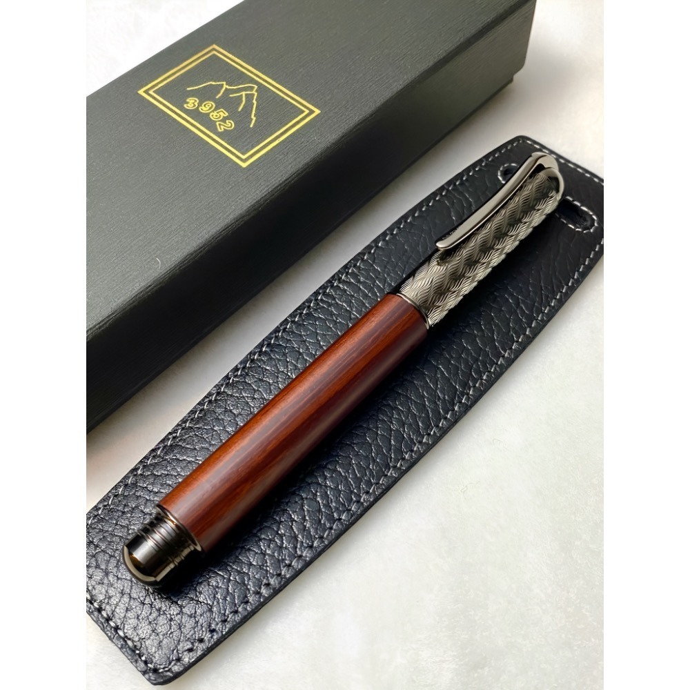 3952老山羊-太魯閣 玫瑰木 玫瑰金書法鋼尖鋼筆-細節圖4