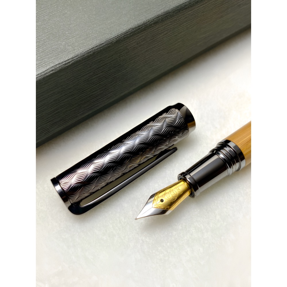 3952老山羊-阿罩霧 天然竹管 中號雙色鋼尖鋼筆-細節圖3