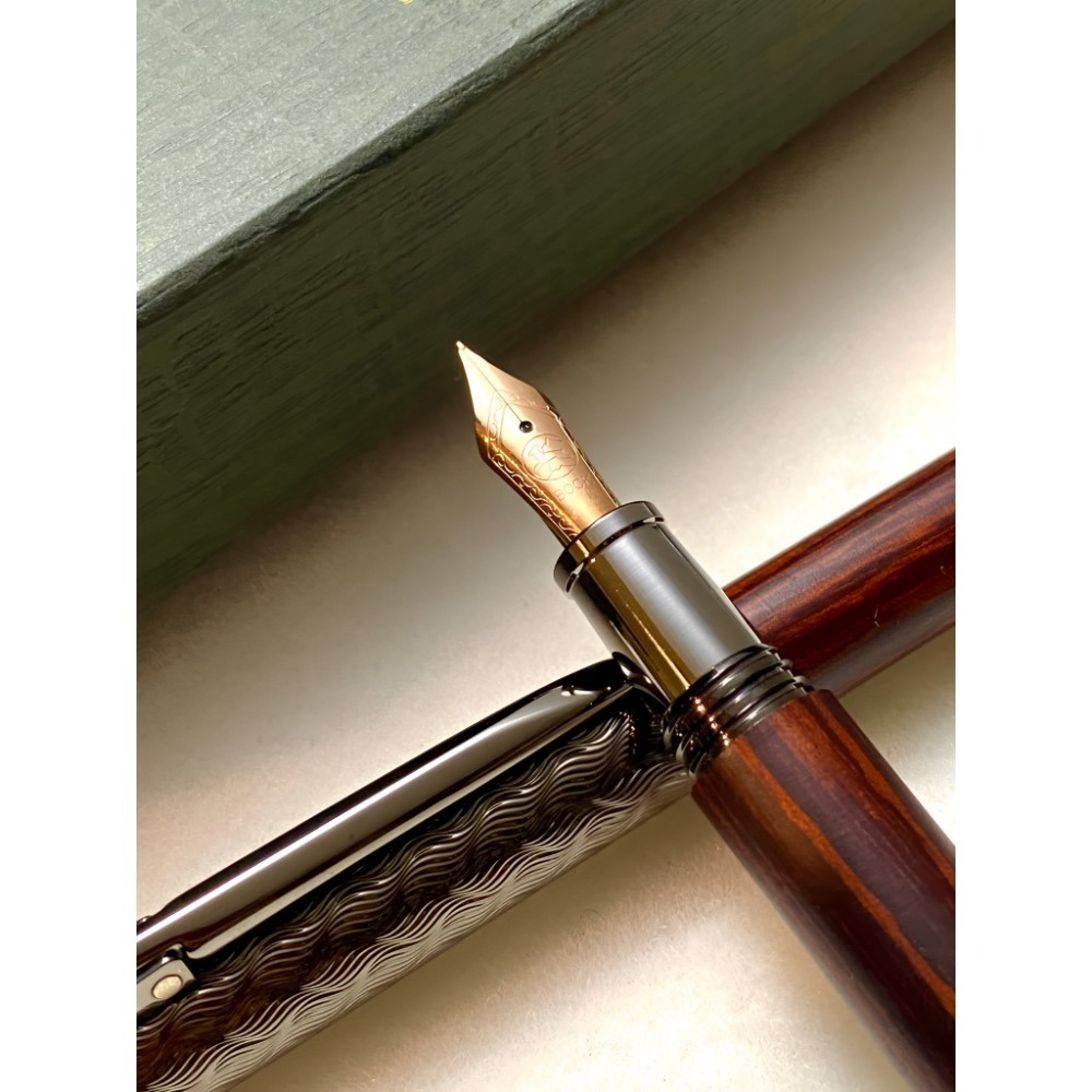3952老山羊-鵝鑾鼻 玫瑰木 玫瑰金鋼尖鋼筆-細節圖5
