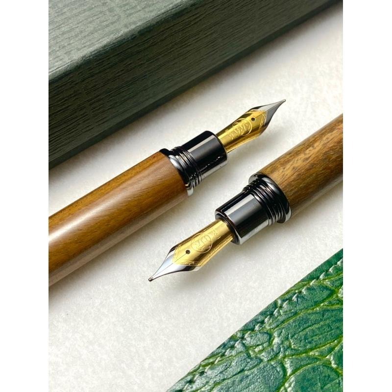 3952老山羊-CEO 嚴選綠檀木 雙色鋼尖鋼筆-細節圖4