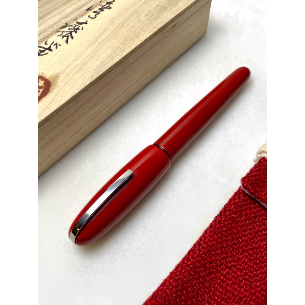 3952老山羊-天然漆筆 葛瑪蘭 碧血劍(赤紅) 玫瑰金書法鋼尖鋼筆-細節圖2