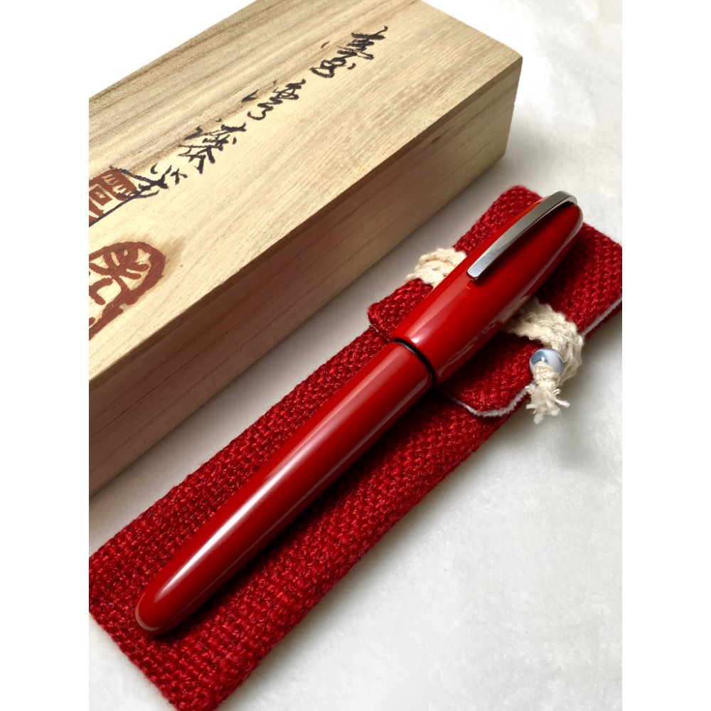 3952老山羊-天然漆筆 葛瑪蘭 碧血劍(赤紅) 玫瑰金書法鋼尖鋼筆-細節圖3