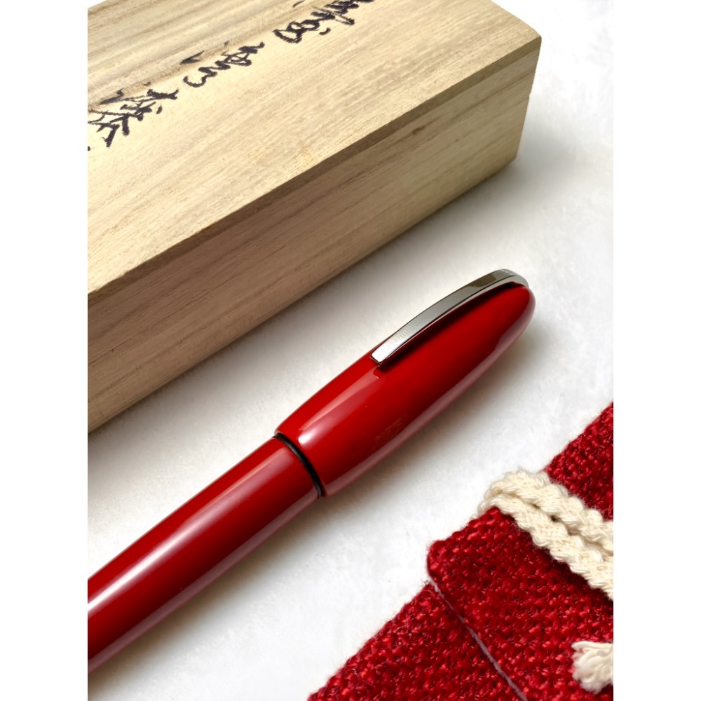 3952老山羊-天然漆筆 葛瑪蘭 碧血劍(赤紅) 玫瑰金書法鋼尖鋼筆-細節圖4