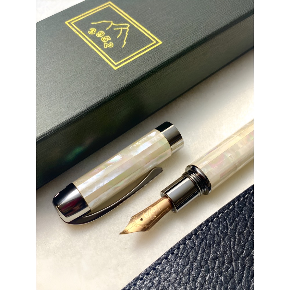 3952老山羊-大鵬灣 珍珠母貝 玫瑰金書法鋼尖鋼筆-細節圖2